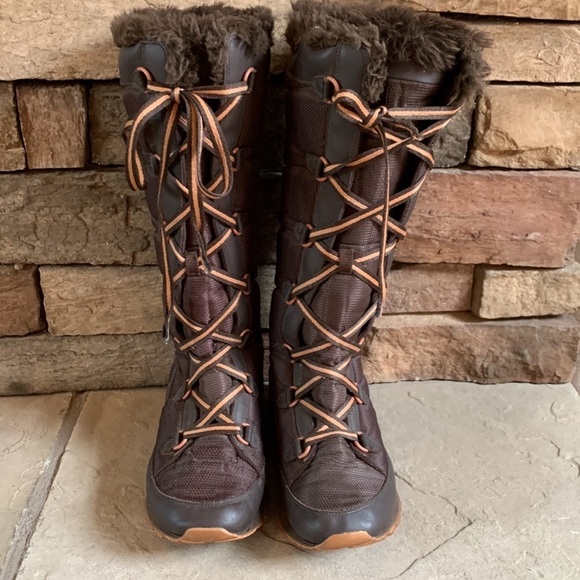 Nike Brown Lace Up Boots - Picture 3 of 11